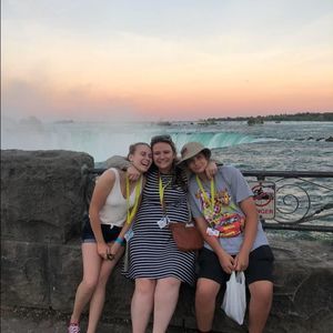 Meet your Posher, Caroline